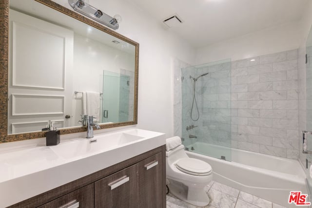 10531 Ashton Avenue 202, Los Angeles, CA 90024 — photo 13 of 23