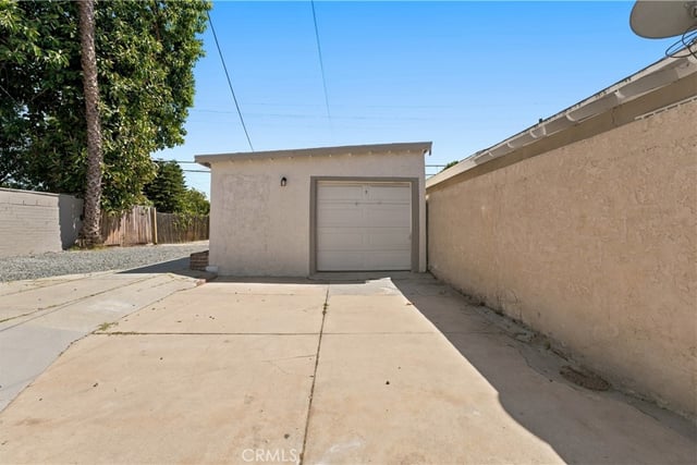 1264 S Arizona Avenue, Los Angeles, CA 90022 — photo 23 of 28