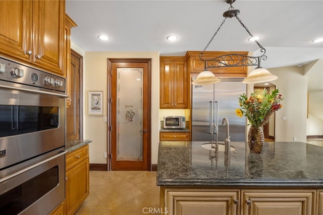 215 The Toledo, Long Beach, CA 90803 — photo 9 of 44