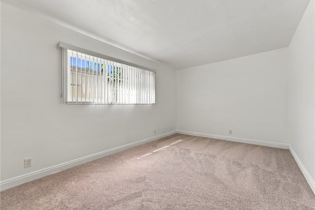 330 W Devonshire Drive, Oxnard, CA 93030 — photo 23 of 40