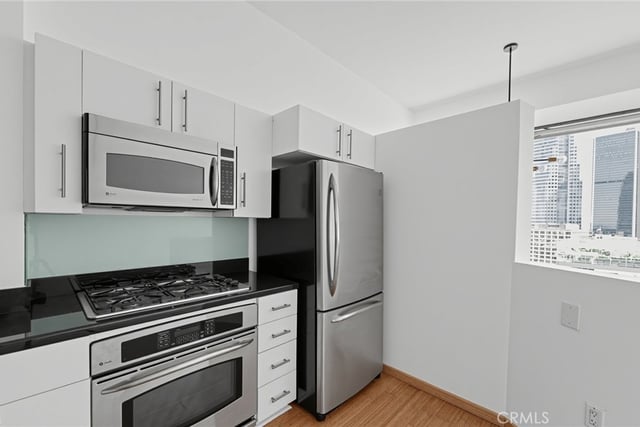1100 Wilshire Boulevard 2207, Los Angeles, CA 90017 — photo 12 of 35