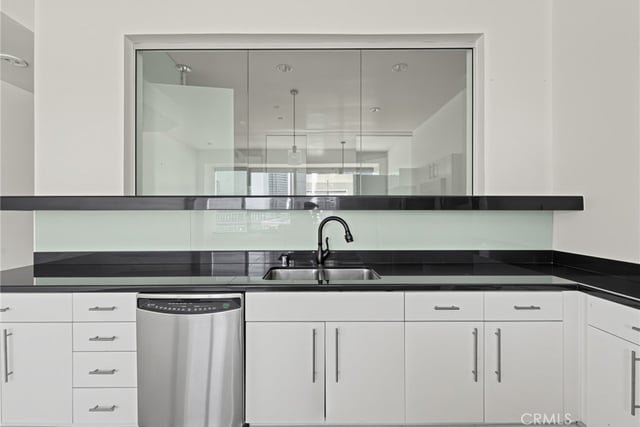 1100 Wilshire Boulevard 2207, Los Angeles, CA 90017 — photo 14 of 35