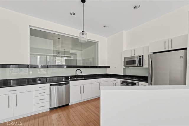 1100 Wilshire Boulevard 2207, Los Angeles, CA 90017 — photo 16 of 35