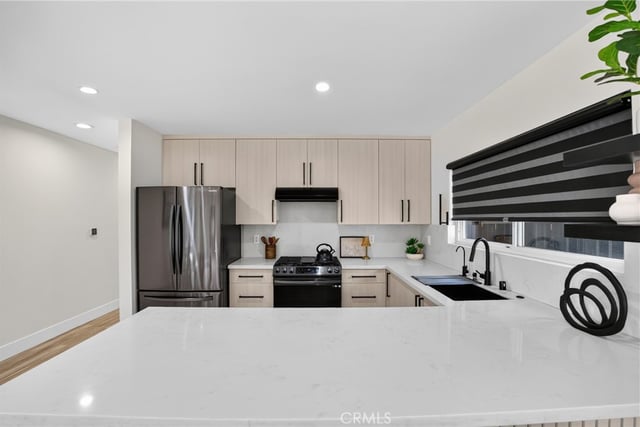 12418 Bradford, Granada Hills, CA 91344 — photo 15 of 70