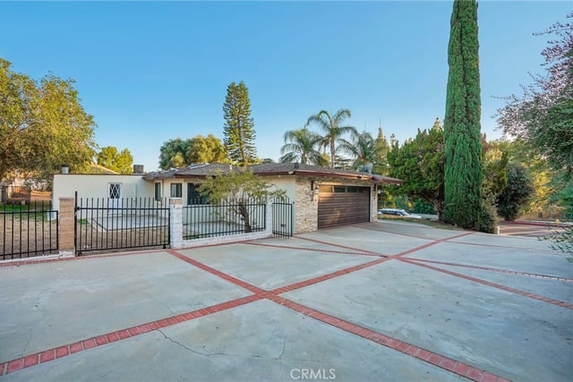 12384 Woodley Avenue, Granada Hills, CA 91344 — photo 34 of 46