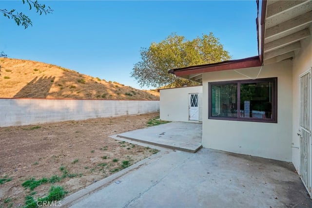 12384 Woodley Avenue, Granada Hills, CA 91344 — photo 35 of 46