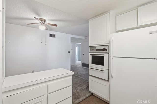 19432 Oak Crossing, Newhall, CA 91321 — photo 5 of 18