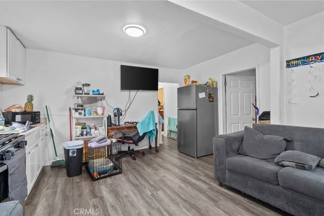 9538 Compton Avenue, Los Angeles, CA 90002 — photo 3 of 33