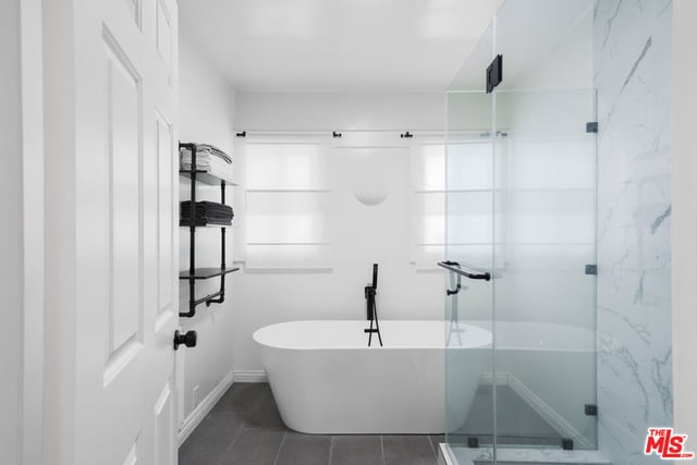 1032 4th Avenue, Los Angeles, CA 90019 — photo 12 of 39