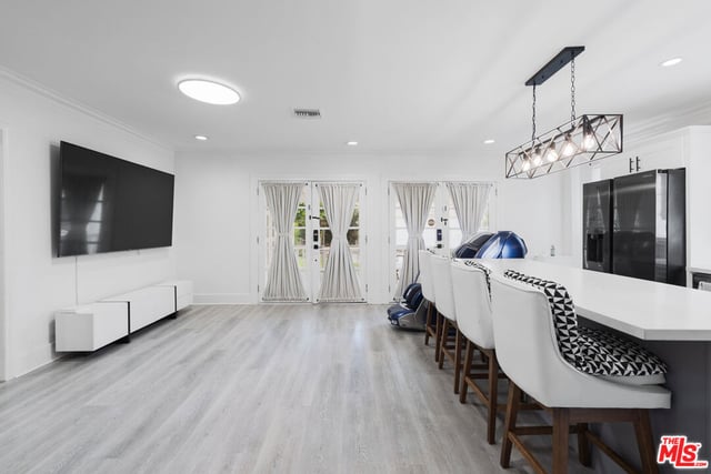 1032 4th Avenue, Los Angeles, CA 90019 — photo 2 of 39