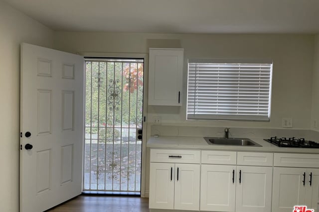 1032 4th Avenue, Los Angeles, CA 90019 — photo 38 of 39