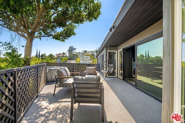 8410 Hollywood Boulevard, Los Angeles, CA 90069 — photo 25 of 59