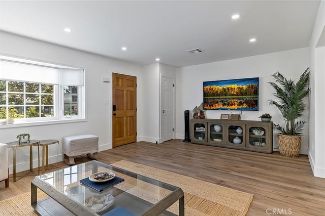 409 N Avon, Burbank, CA 91505 — photo 23 of 34