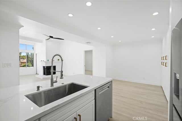 7800 Topanga Canyon Boulevard 313, Canoga Park, CA 91304 — photo 5 of 20