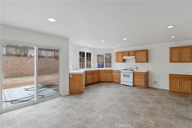 37660 Newbury, Palmdale, CA 93552 — photo 8 of 39