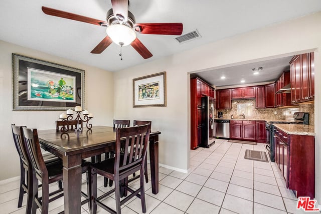 537 Stanford Road, Burbank, CA 91504 — photo 12 of 50