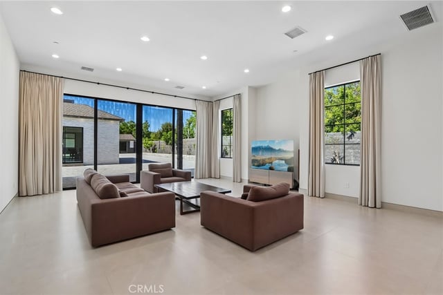 17363 Chase Street, Northridge, CA 91325 — photo 10 of 54