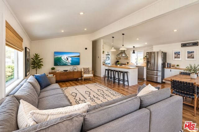 30473 Mulholland Highway Spc. 4, Agoura Hills, CA 91031 — photo 4 of 26