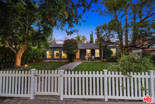 4744 Camellia Avenue, Valley Village, CA 91602 — photo 6 of 72