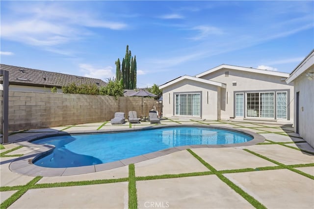 13800 Astoria Street, Sylmar, CA 91342 — photo 2 of 46