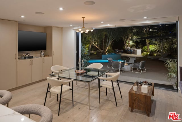8080 Laurel View Drive, West Hollywood, CA 90069 — photo 27 of 31