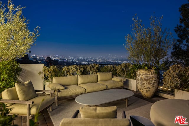 8080 Laurel View Drive, West Hollywood, CA 90069 — photo 29 of 31