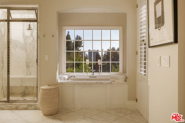 1460 N Doheny Drive, Los Angeles, CA 90069 — photo 19 of 26