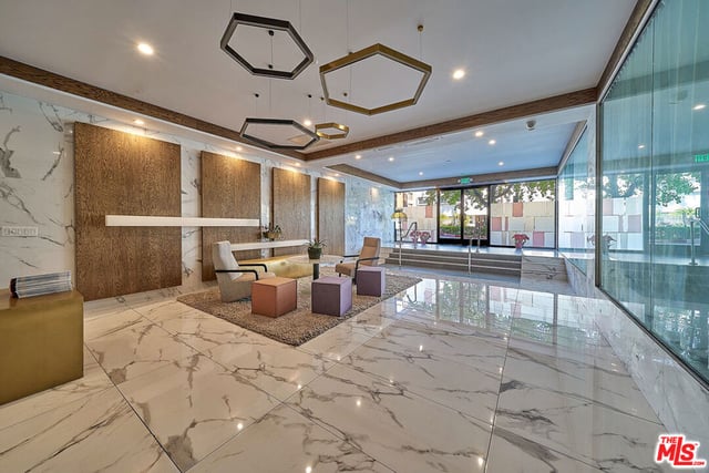 4460 Wilshire Boulevard 701, Los Angeles, CA 90010 — photo 2 of 34