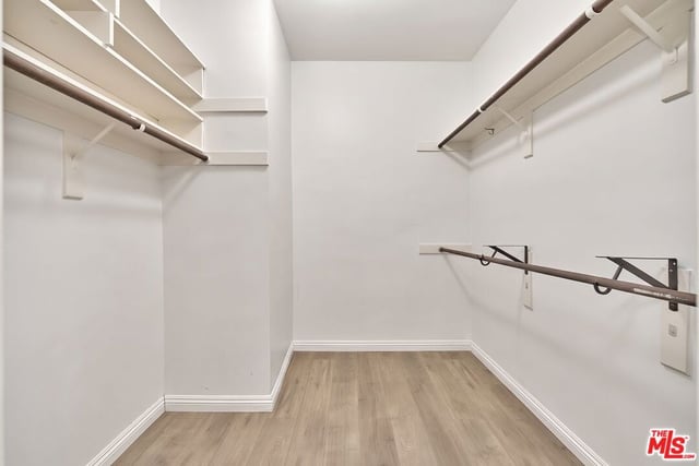 420 S Barrington Avenue 102, Los Angeles, CA 90049 — photo 26 of 33