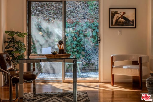 1115 N Beverly Glen Boulevard, Los Angeles, CA 90077 — photo 4 of 25