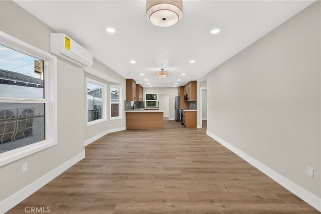 1116 W 76th Street, Los Angeles, CA 90044 — photo 7 of 33