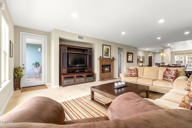 1532 Seabridge Lane, Oxnard, CA 93035 — photo 16 of 58