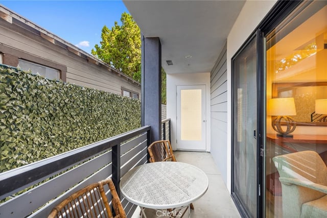 233 N Burlington Avenue, Echo Park, CA 90026 — photo 3 of 24