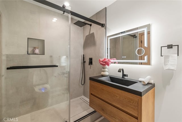 22850 Margarita, Woodland Hills, CA 91364 — photo 17 of 42