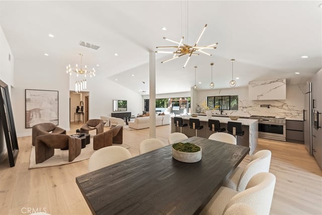 22850 Margarita, Woodland Hills, CA 91364 — photo 9 of 42