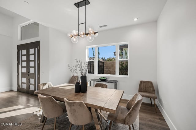 327 Toyon Court, Thousand Oaks, CA 91362 — photo 10 of 44