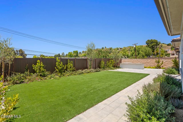 327 Toyon Court, Thousand Oaks, CA 91362 — photo 35 of 44