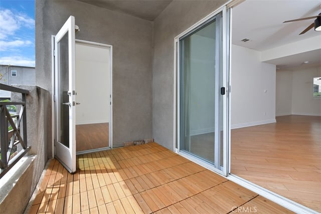 4424 Whitsett Avenue 107, Studio City, CA 91604 — photo 19 of 58