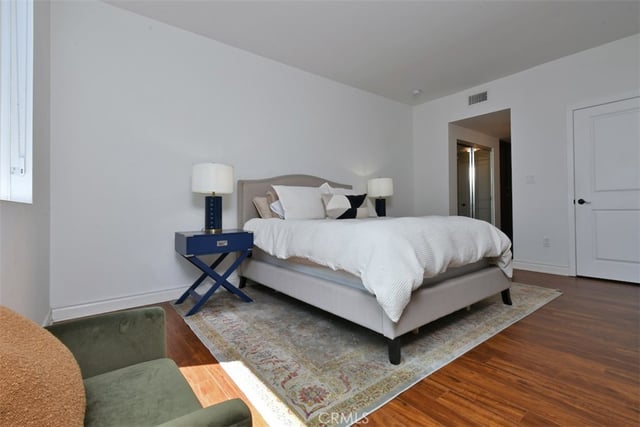 4424 Whitsett Avenue 107, Studio City, CA 91604 — photo 43 of 58