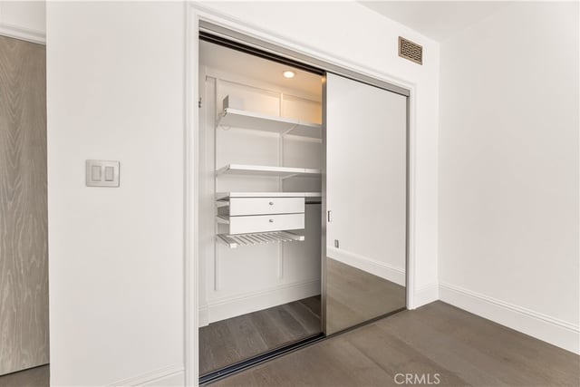 999 N Doheny 310, West Hollywood, CA 90069 — photo 22 of 32