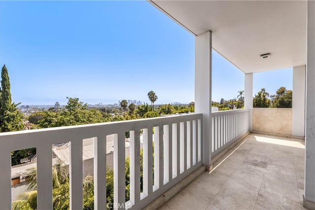 999 N Doheny 310, West Hollywood, CA 90069 — photo 29 of 32