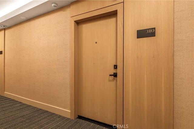 999 N Doheny 310, West Hollywood, CA 90069 — photo 3 of 32