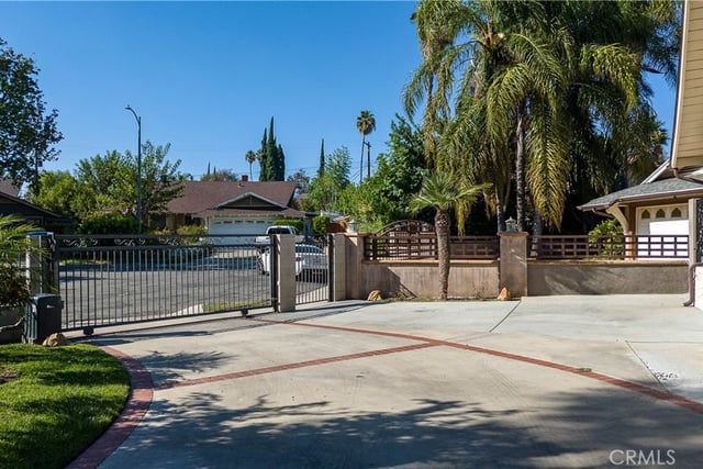 8340 Gladbeck, Northridge, CA 91324 — photo 6 of 72