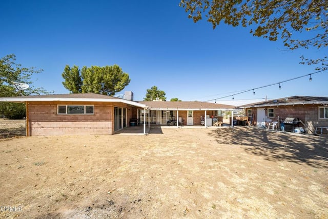 2714 W Avenue M8, Palmdale, CA 93551 — photo 23 of 27