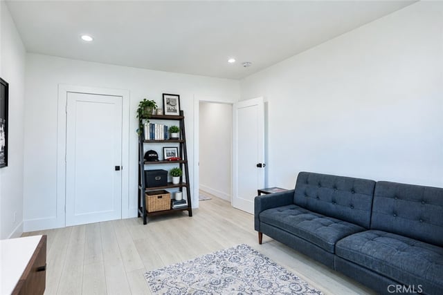 9450 S Harvard, Los Angeles, CA 90047 — photo 24 of 39