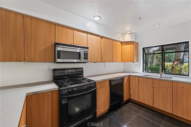 1052 Seco 104, Pasadena, CA 91103 — photo 25 of 43