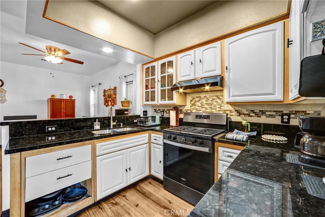 12451 Ralston A, Sylmar, CA 91342 — photo 17 of 45