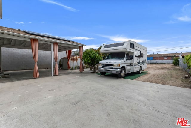 10914 S Osage Avenue, Inglewood, CA 90304 — photo 29 of 38