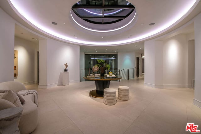 565 Evelyn Place, Beverly Hills, CA 90210 — photo 48 of 60