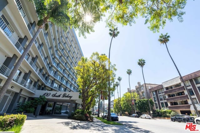 100 S Doheny Drive 711, Los Angeles, CA 90048 — photo 31 of 33
